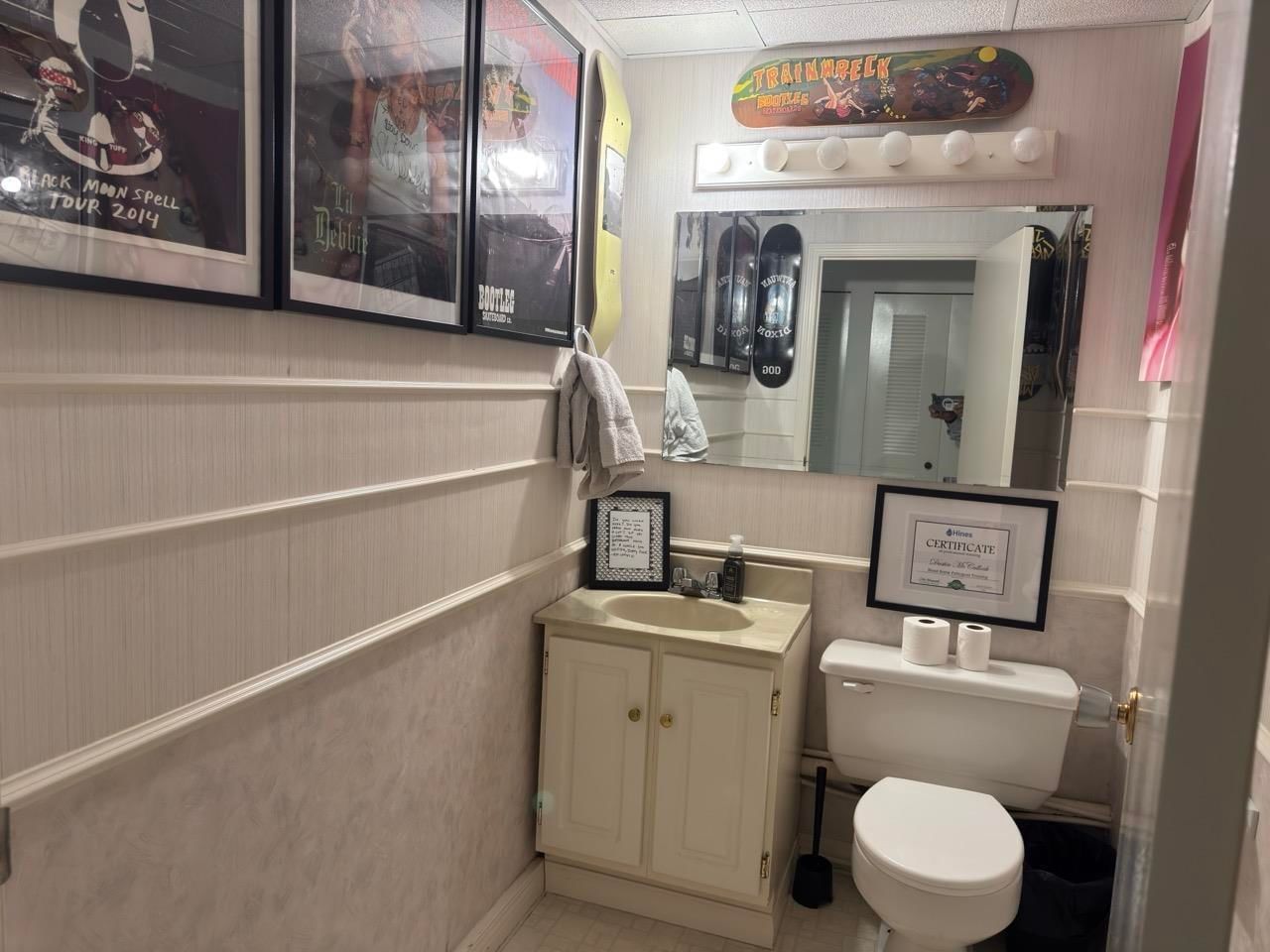 Listing Image 16