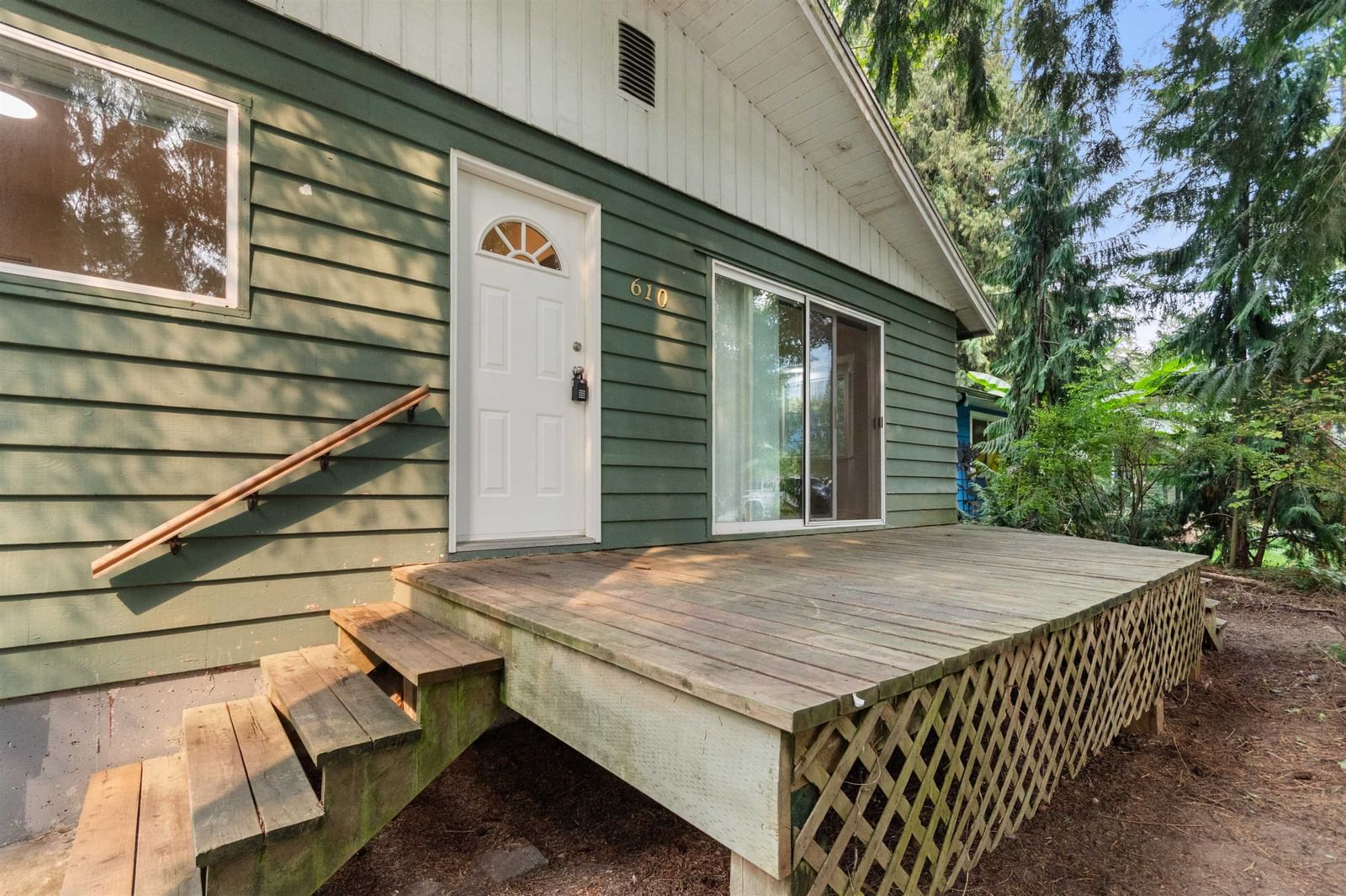 Listing Image 5