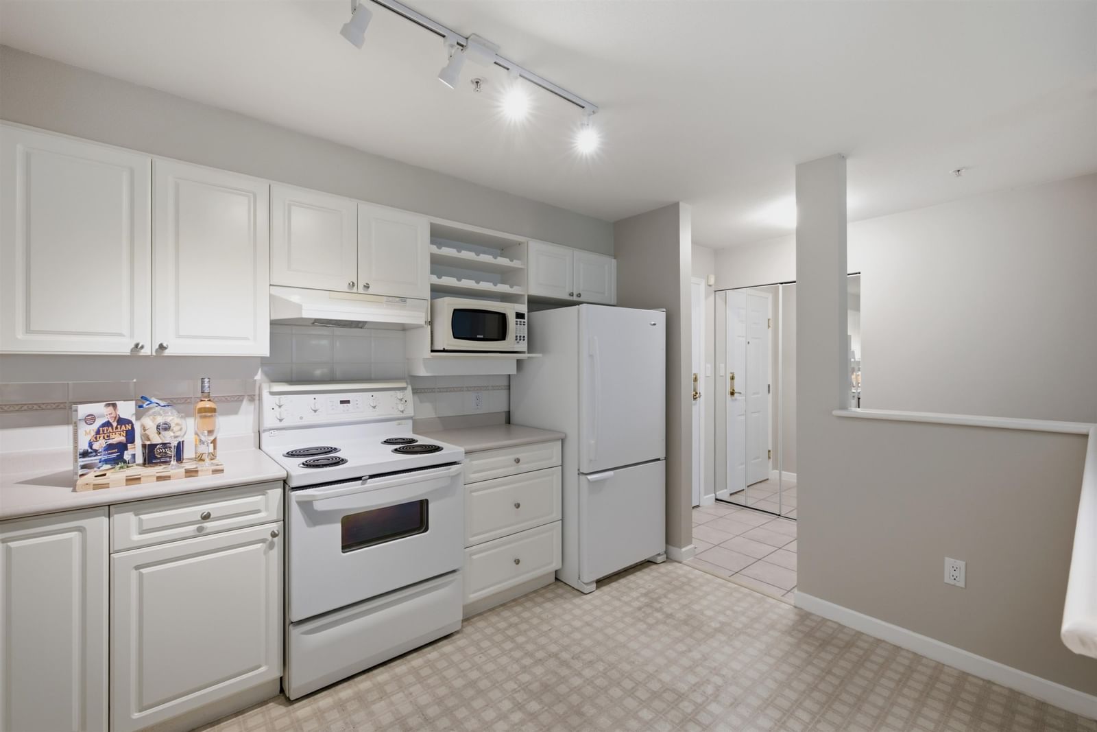 Listing Image 13