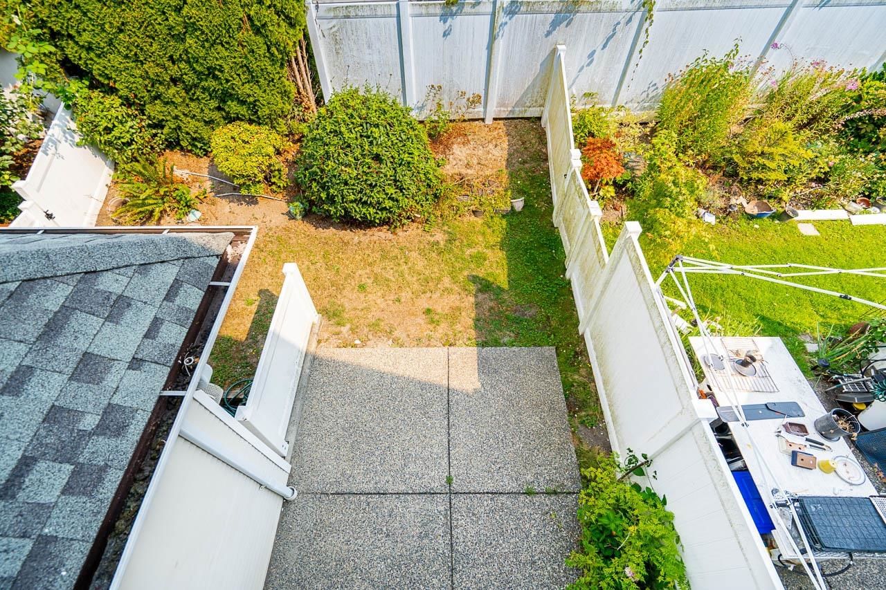 Listing Image 17