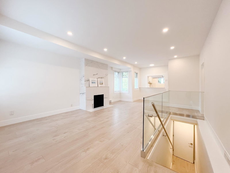 1472 Fulton Avenue