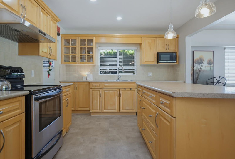 942 Porter Street