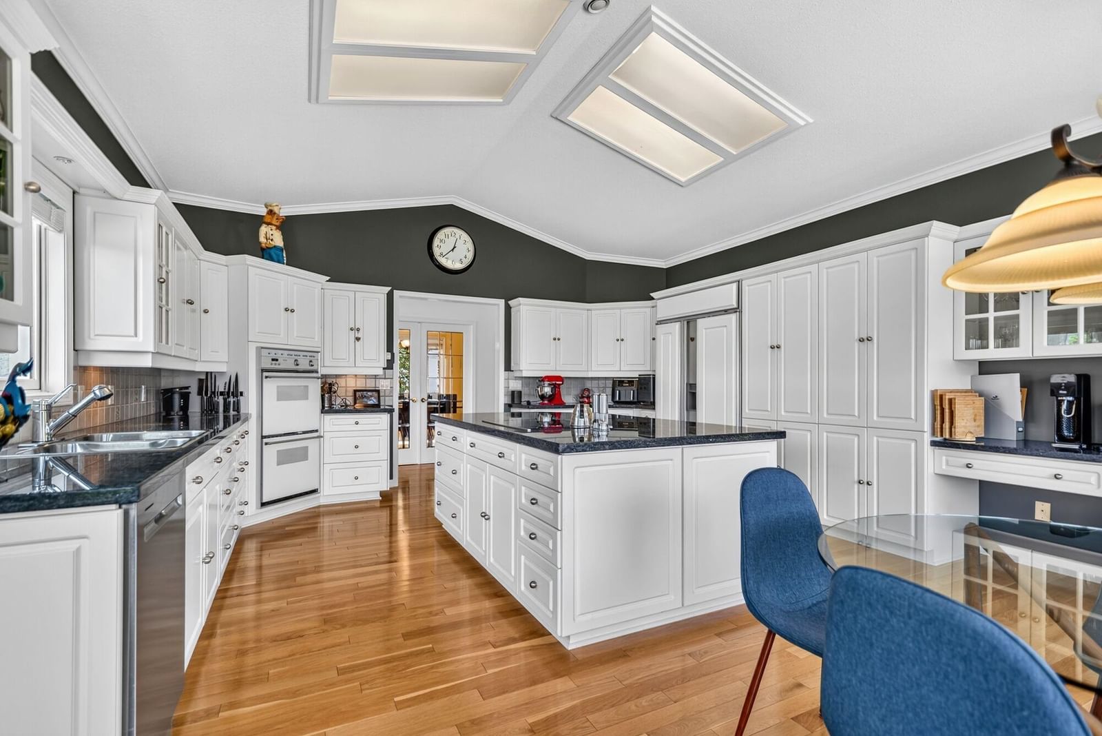 Listing Image 13
