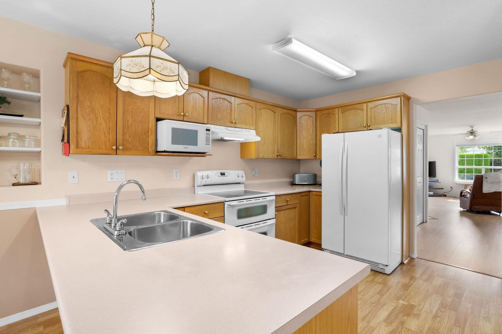 Listing Image 19