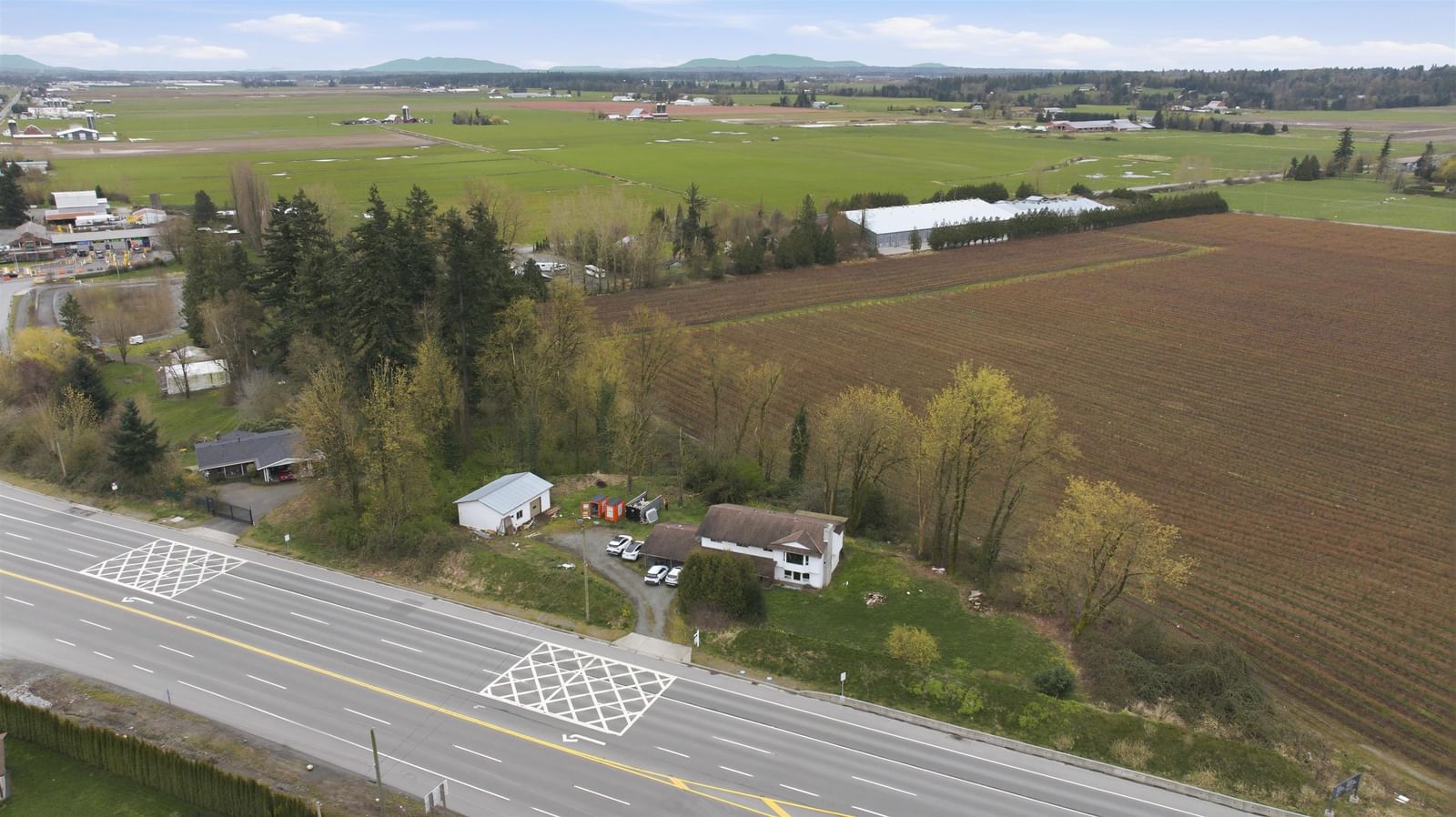 Listing Image 10