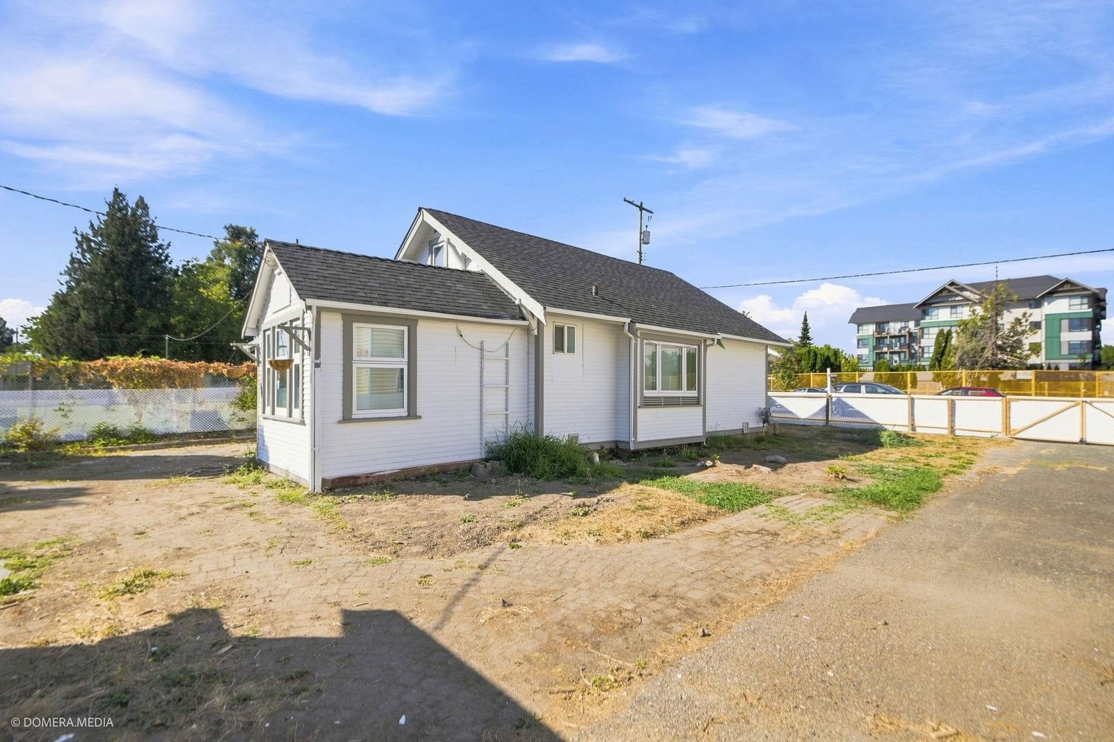 Listing Image 24