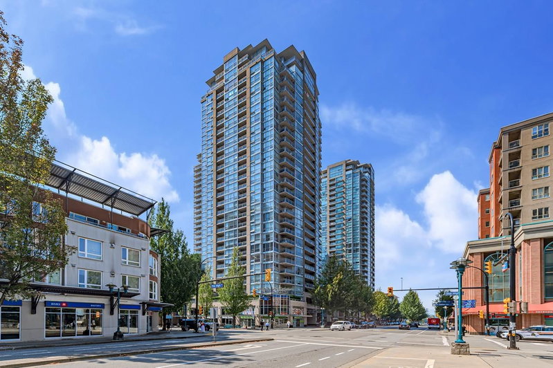 803 - 2978 Glen Drive