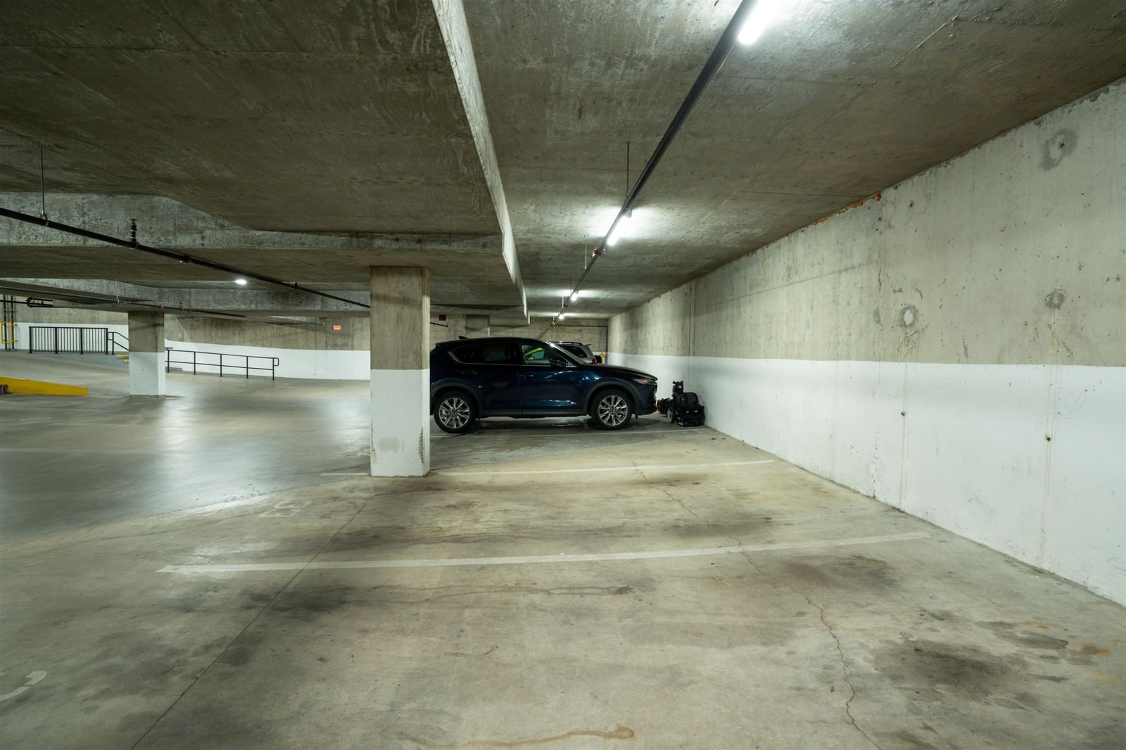 Listing Image 23