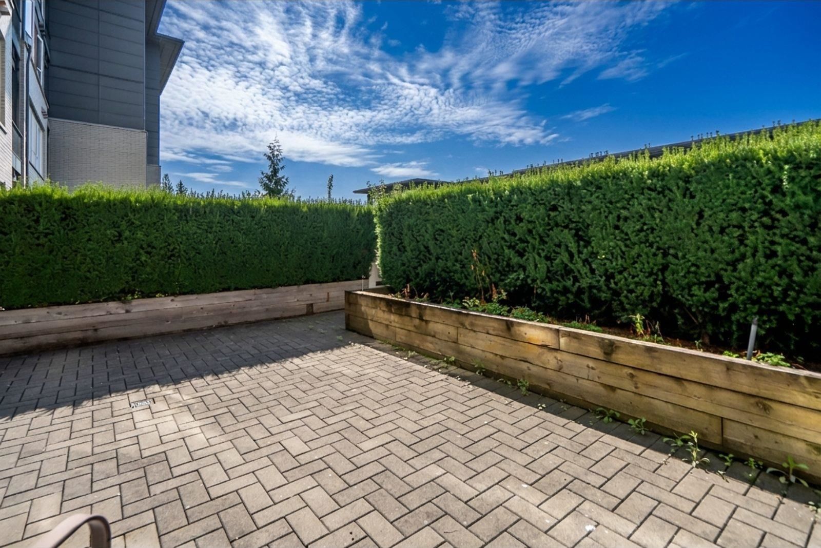 Listing Image 24
