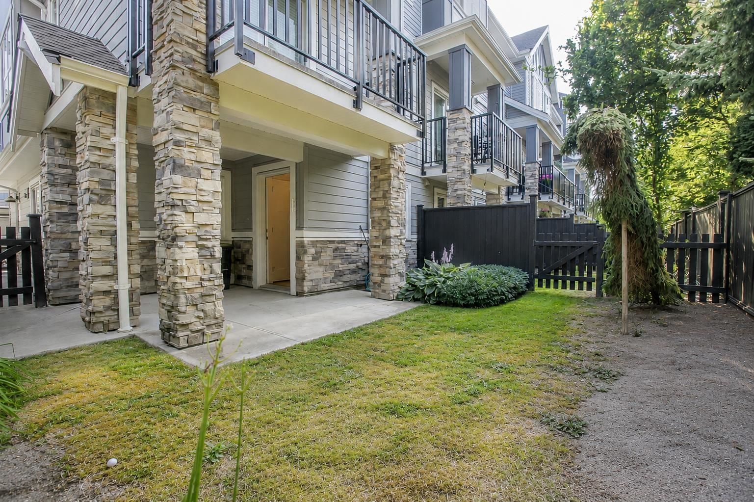 Listing Image 23