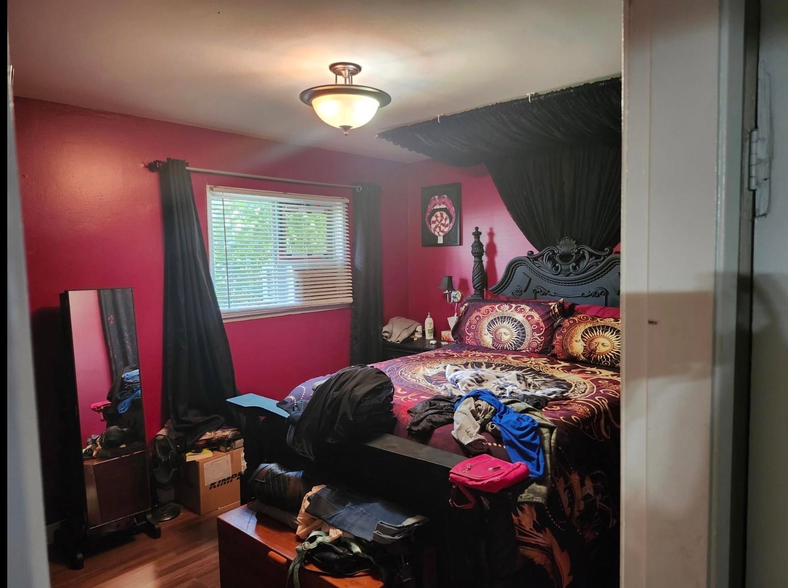 Listing Image 6