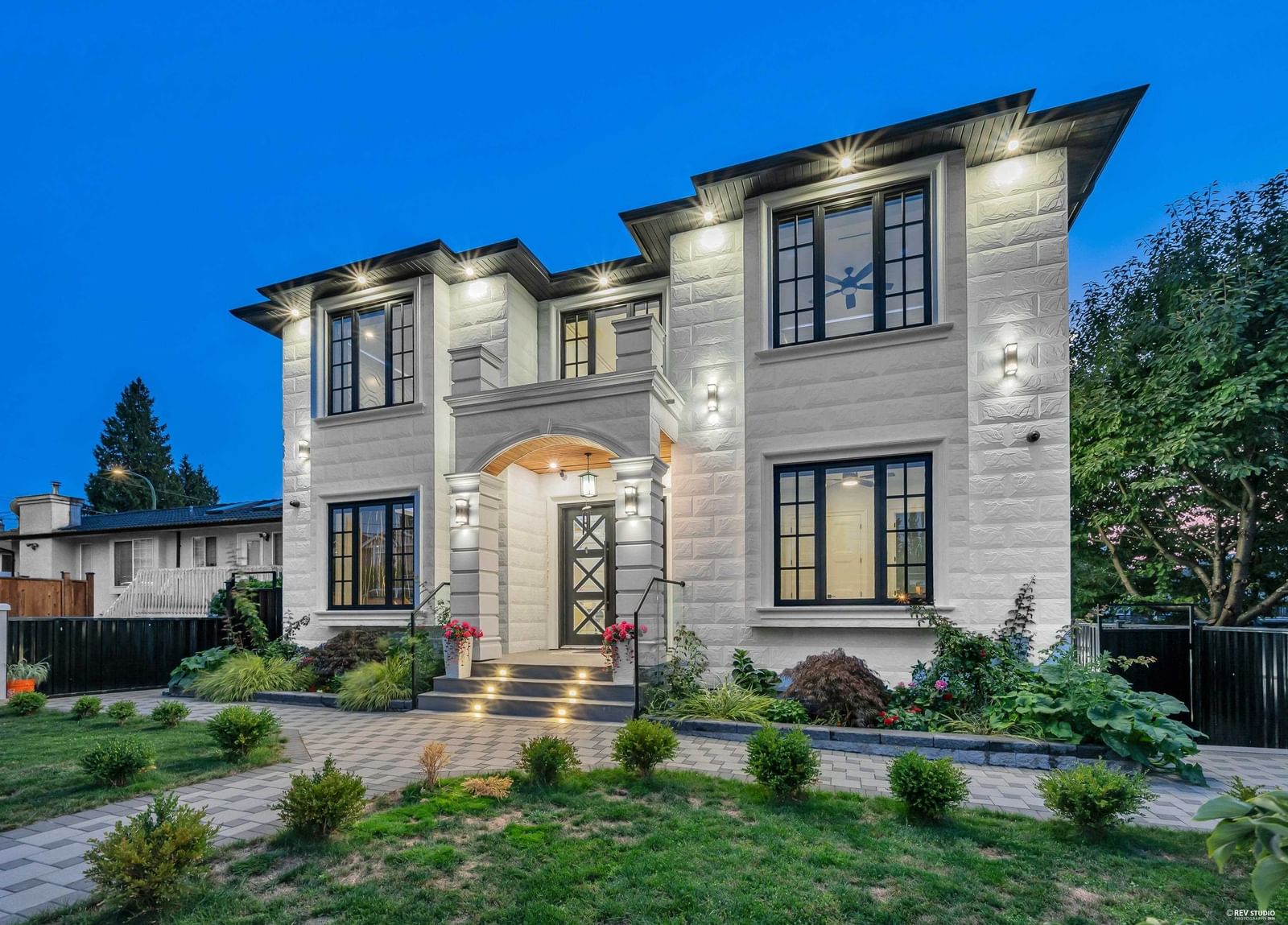 Listing Image 19