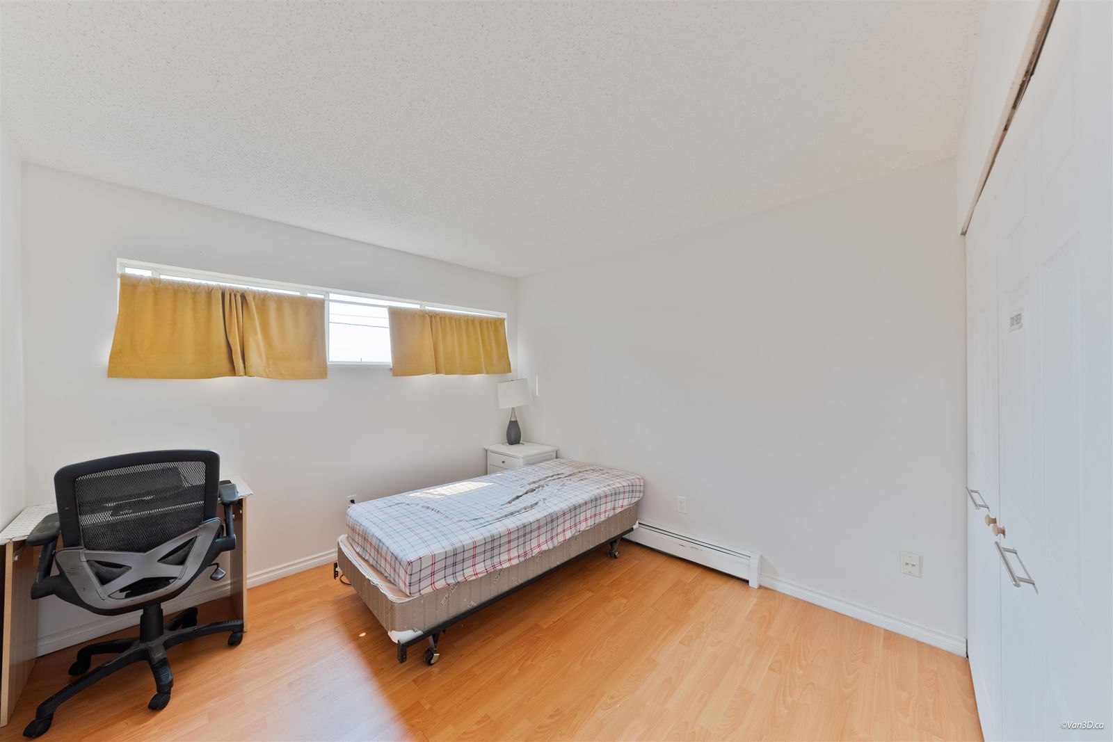 Listing Image 16