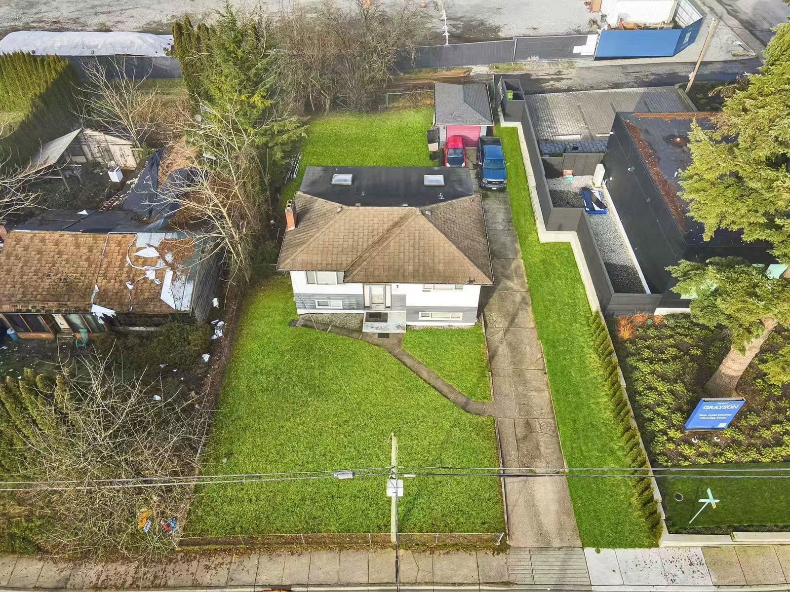 Listing Image 3