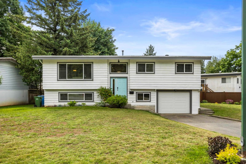 2454 Aladdin Crescent