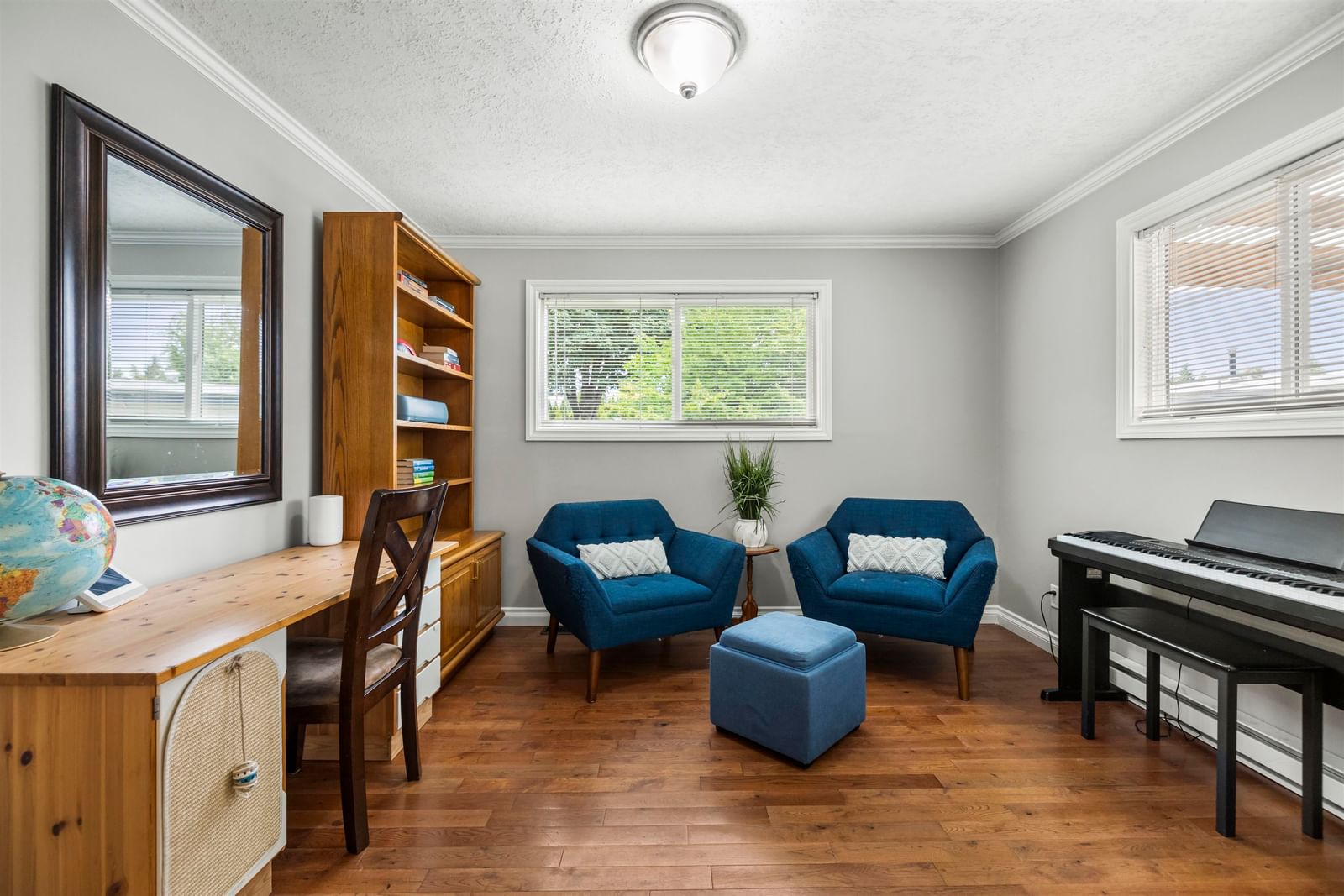 Listing Image 7