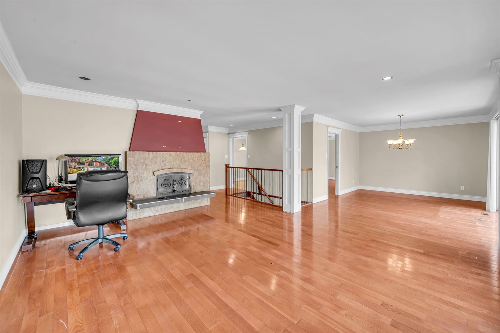 Listing Image 17