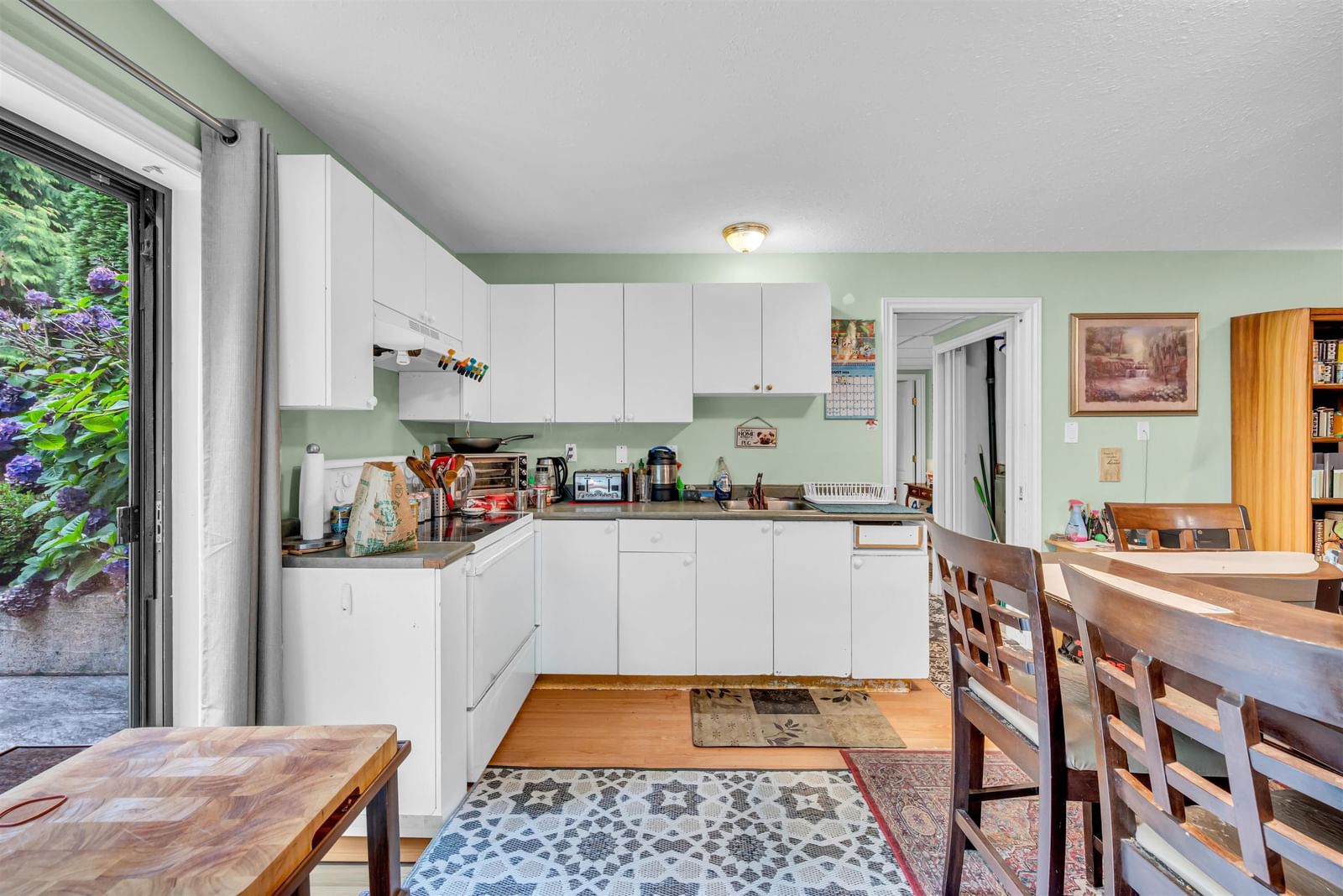 Listing Image 9