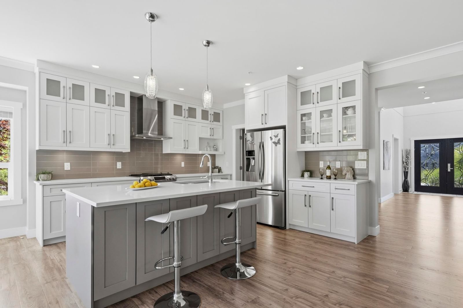 Listing Image 10