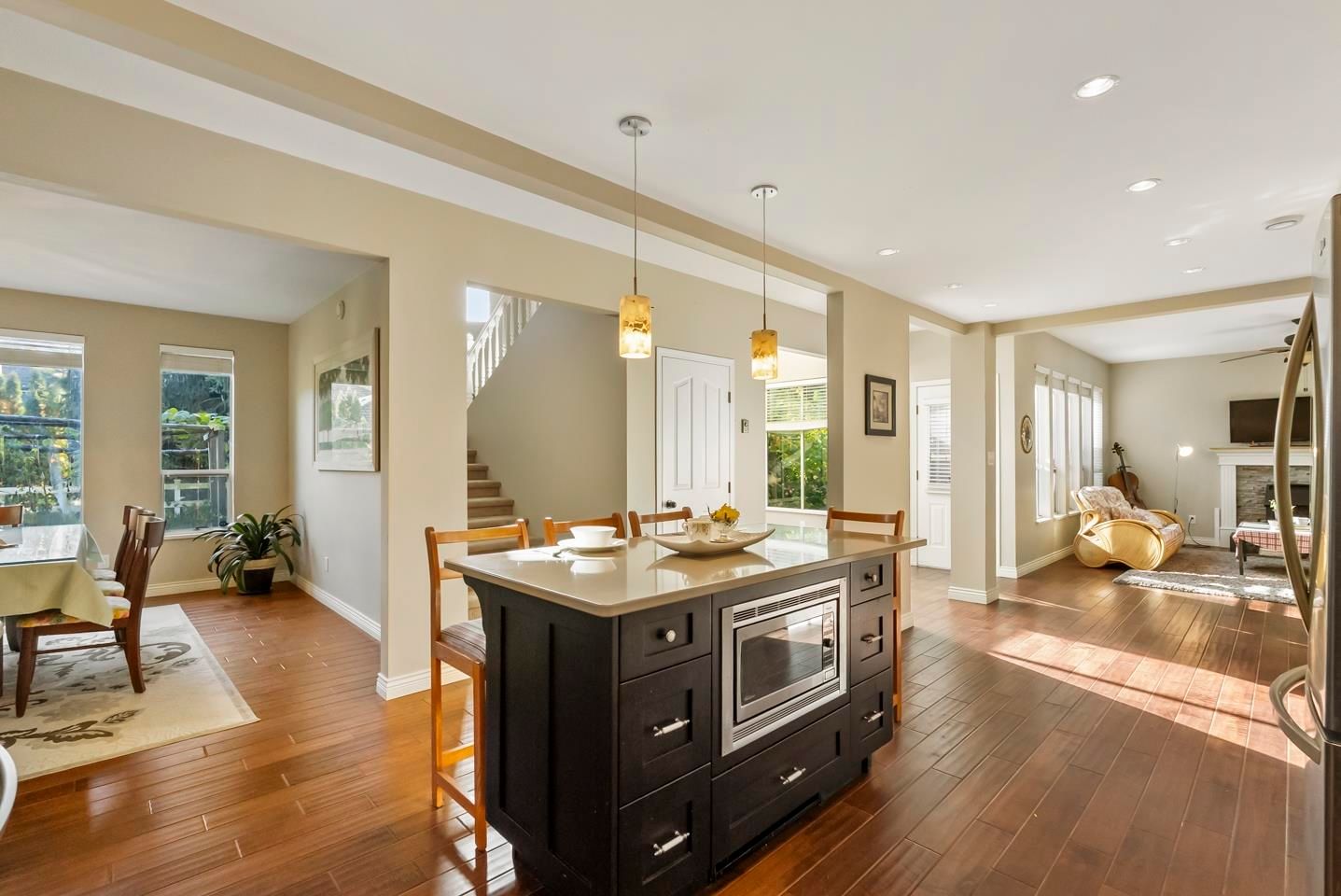 Listing Image 30