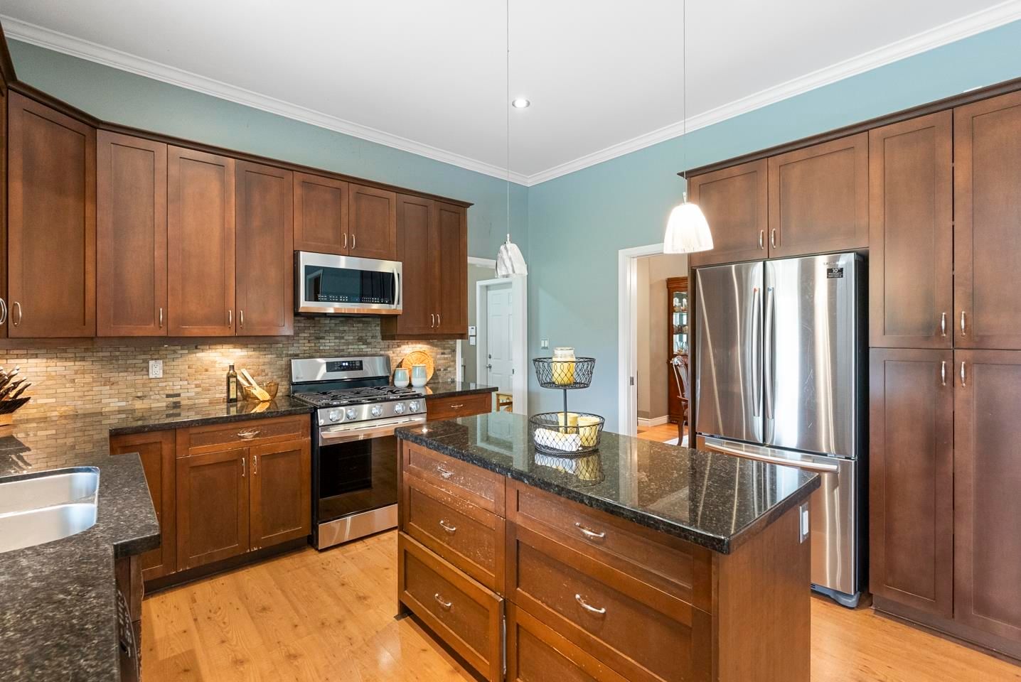 Listing Image 9