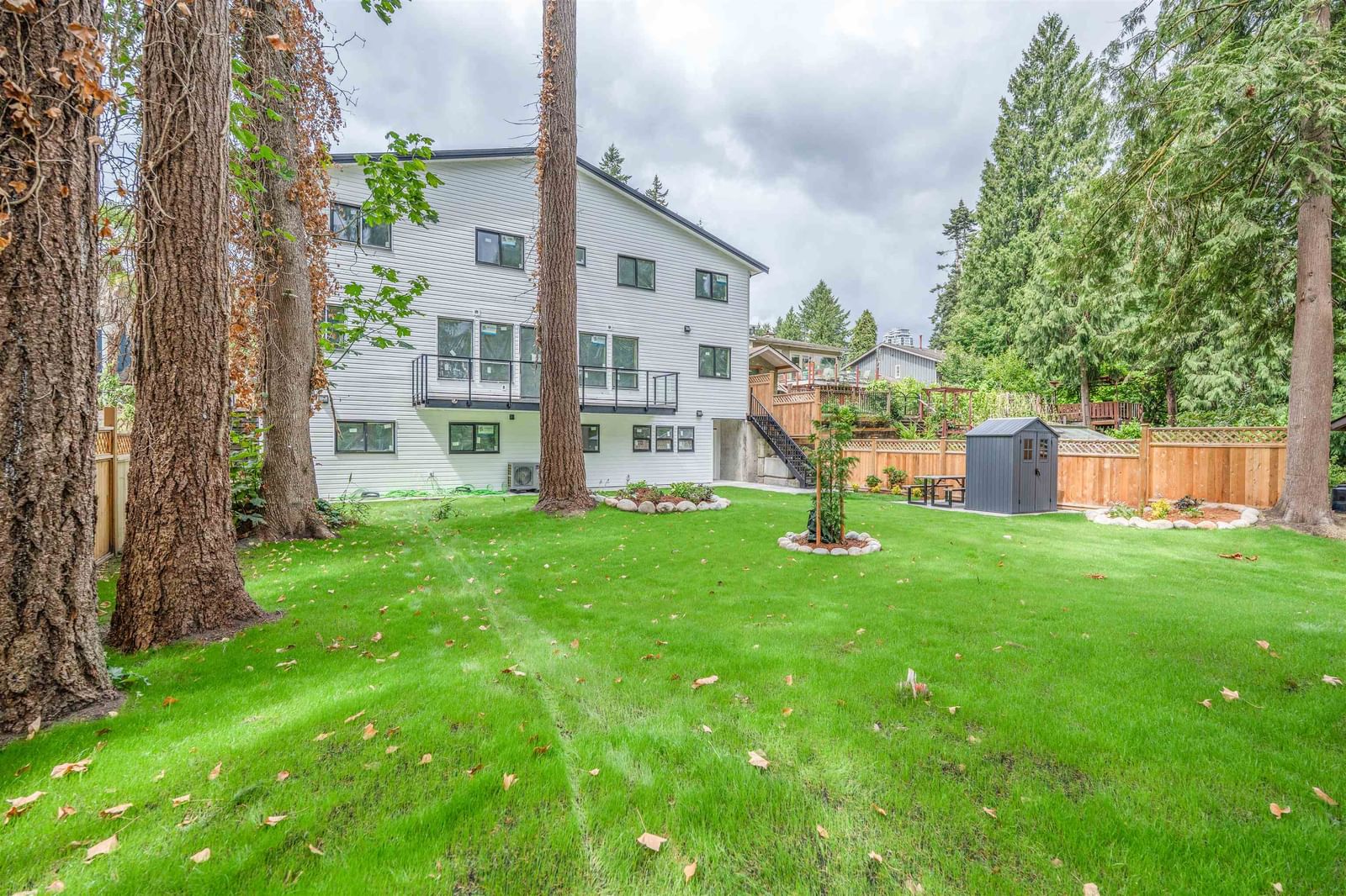Listing Image 31