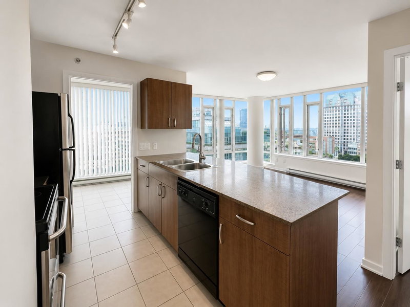 1110 - 610 Granville Street