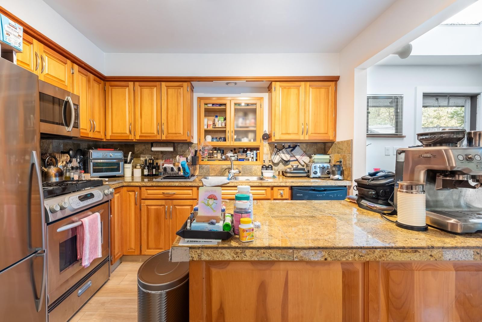 Listing Image 8