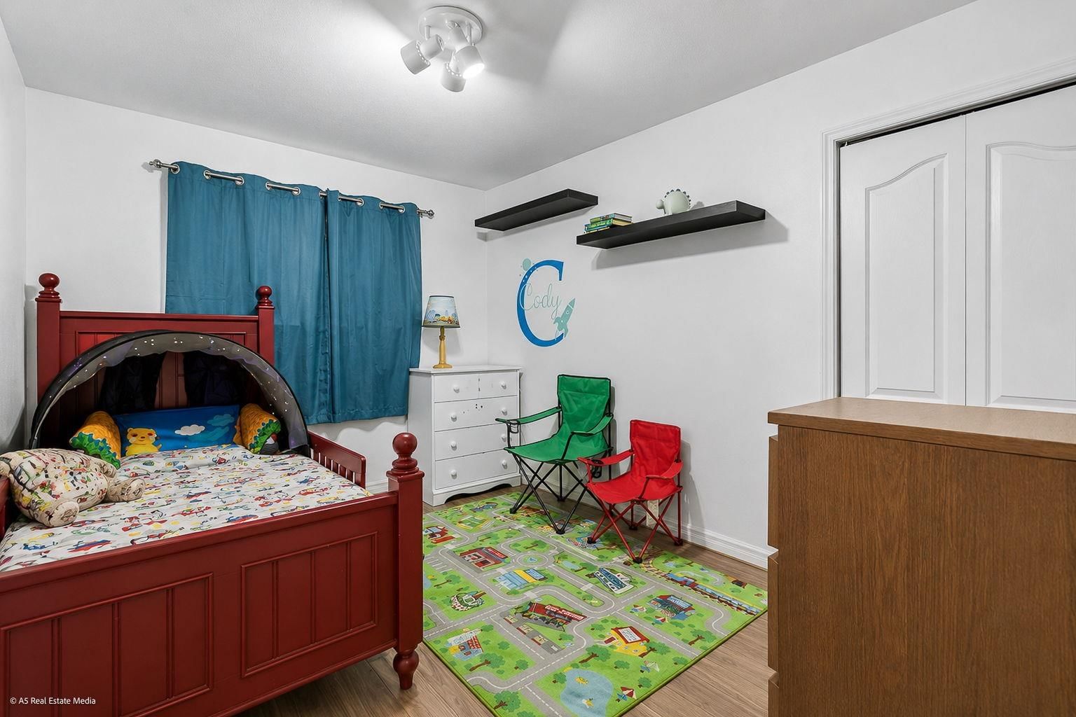 Listing Image 19