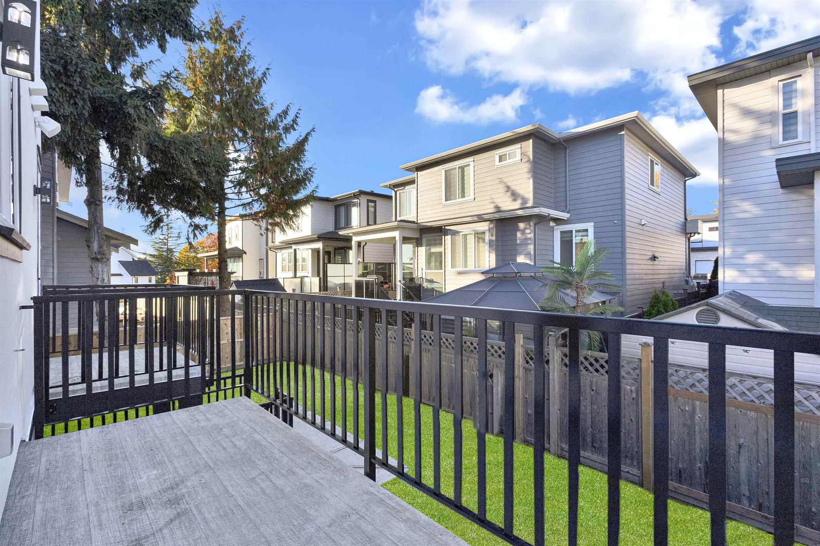 Listing Image 10