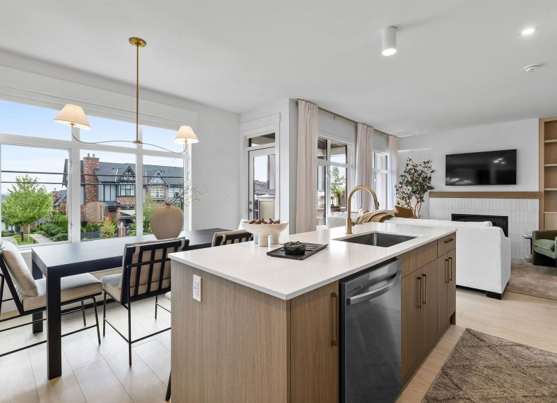164 - 3546 Monson Crescent