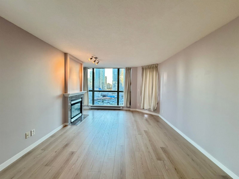 1305 - 4788 Hazel Street