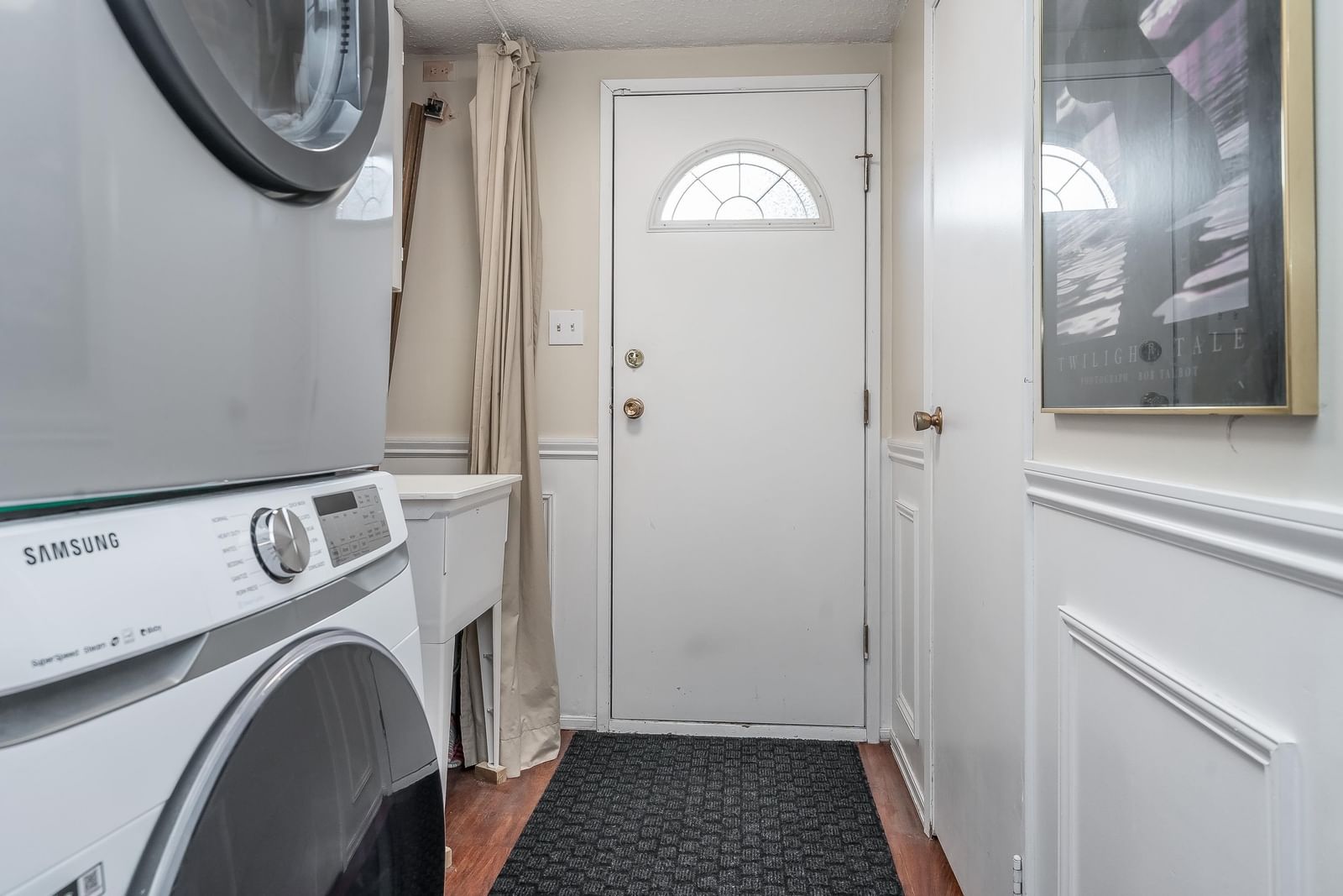 Listing Image 17