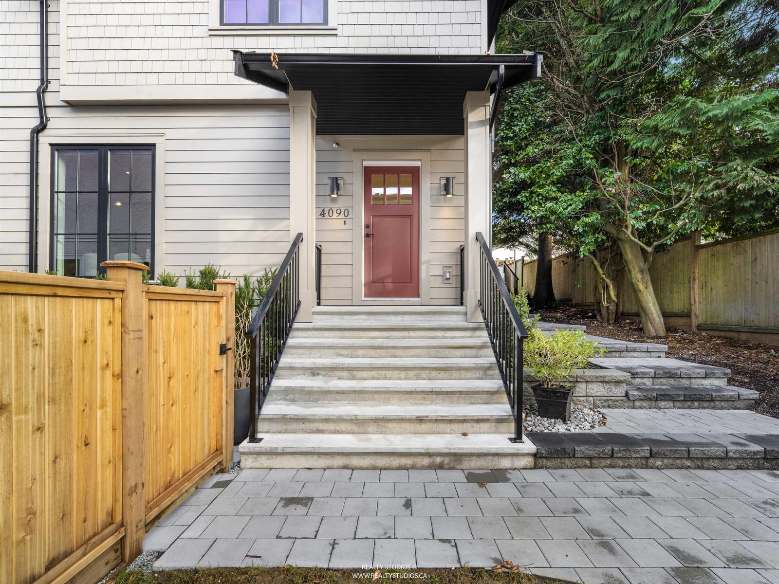 Listing Image 3