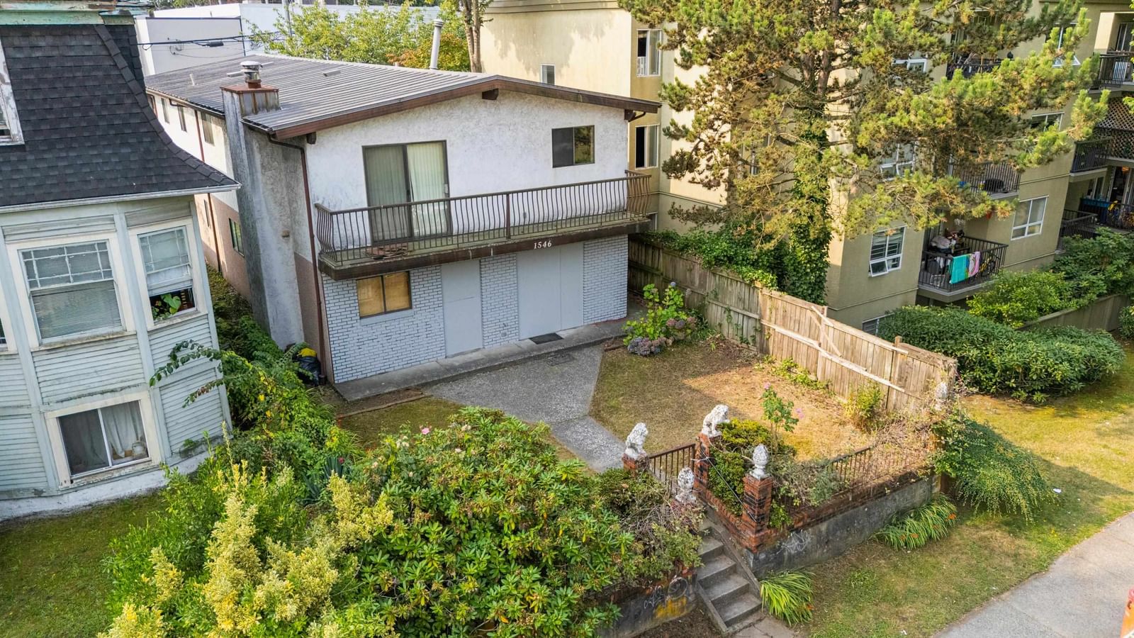 Listing Image 6