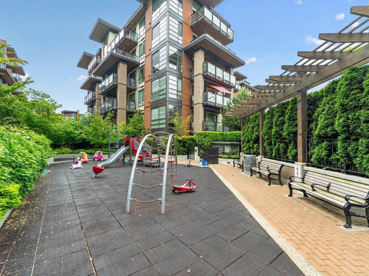 Listing Image 18