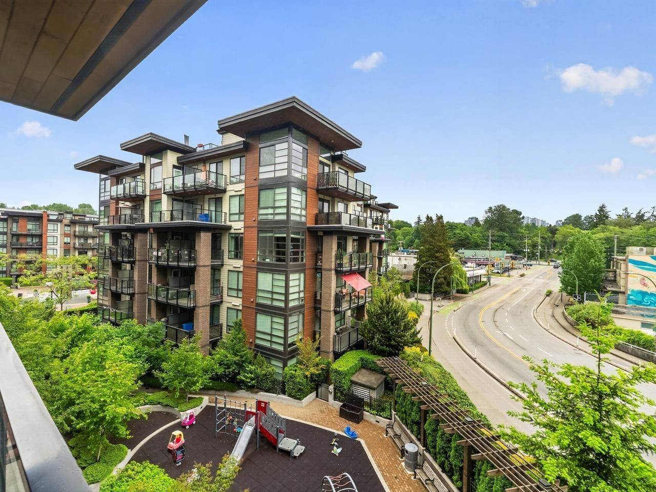 Listing Image 22