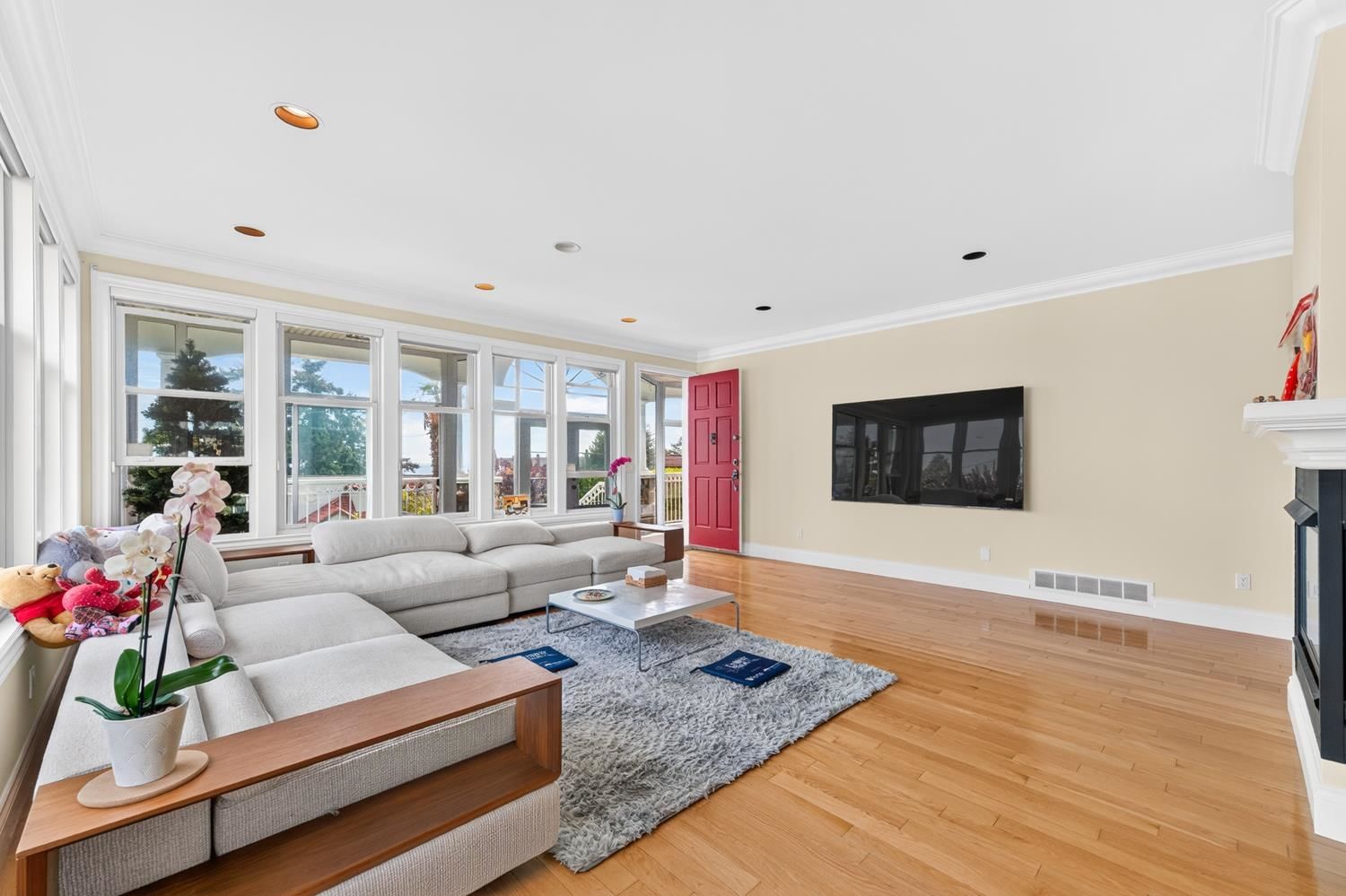 Listing Image 8