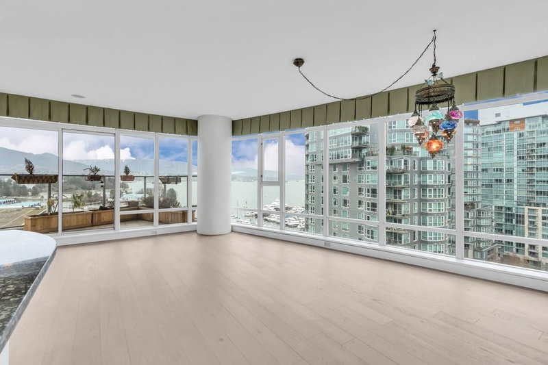 1602 - 1616 Bayshore Drive