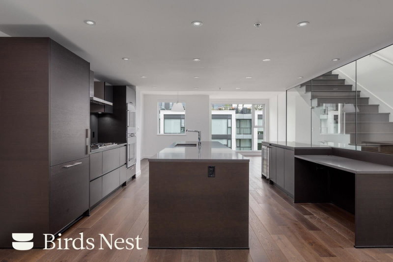302 - 1516 Atlas Lane