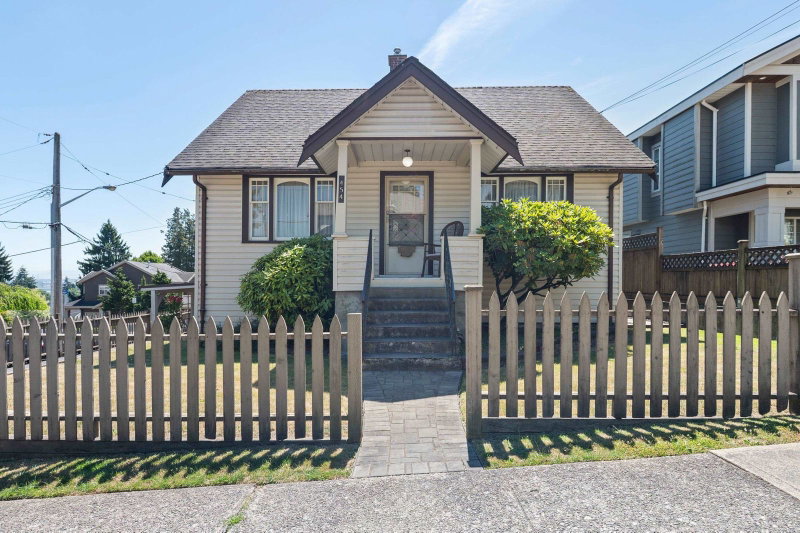 454 Elmer Street