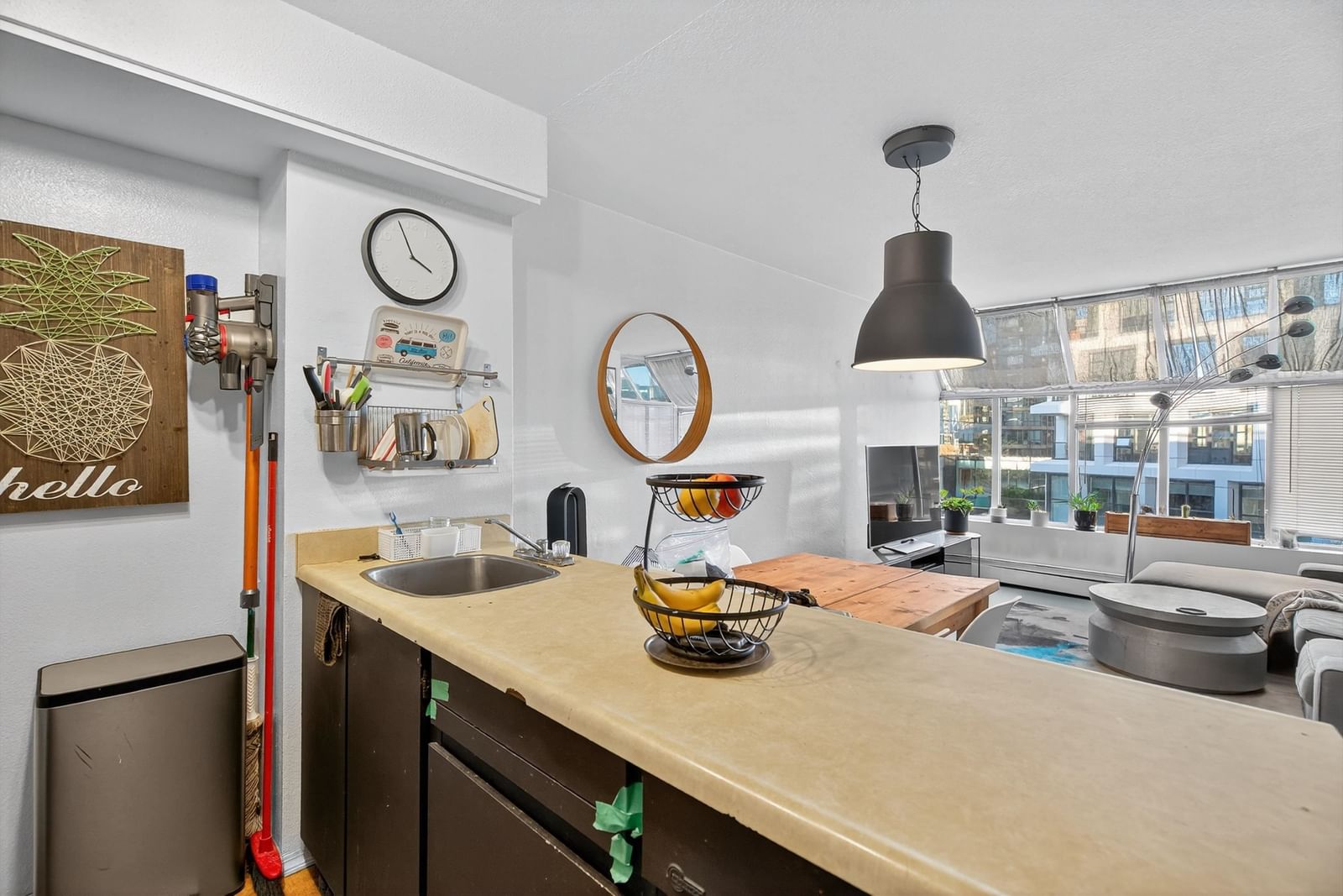 Listing Image 12