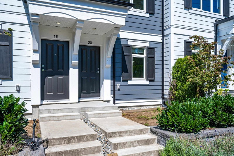 20 - 2070 Oak Meadows Drive