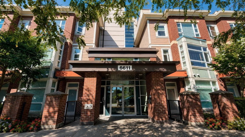304 - 6611 Eckersley Road