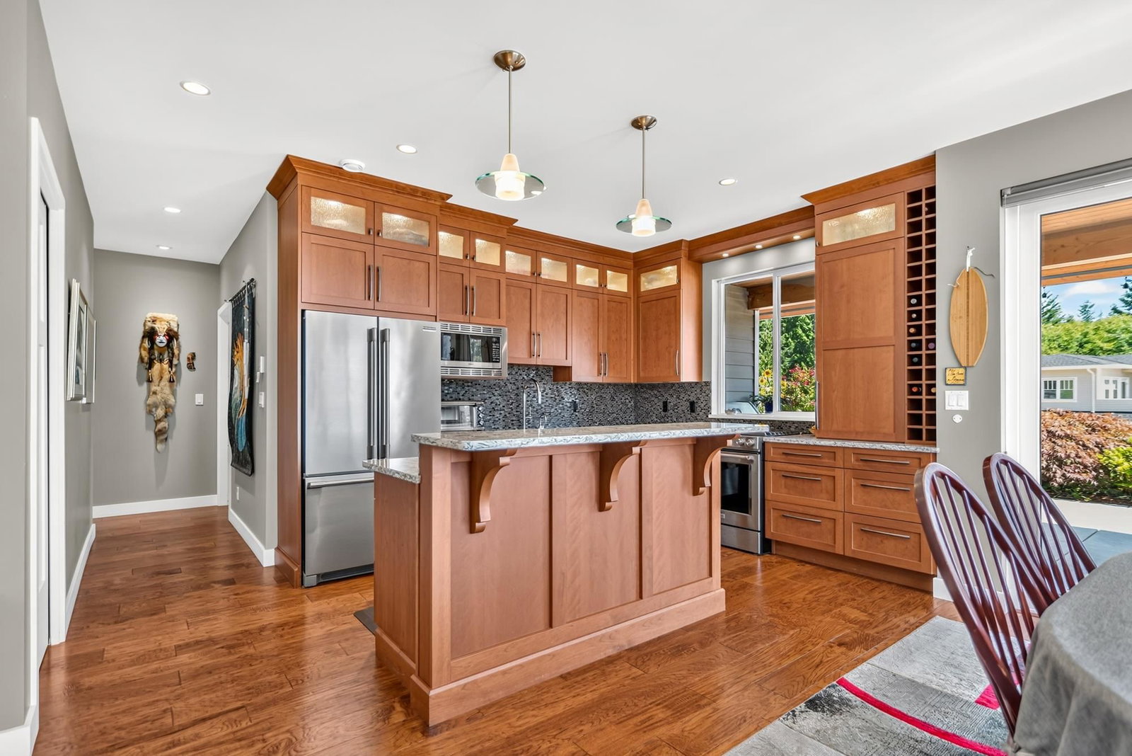 Listing Image 11