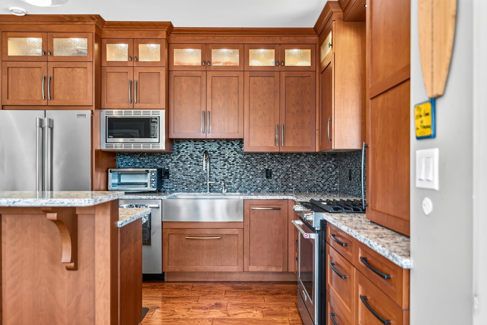 Listing Image 12