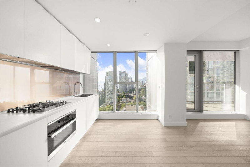 1907 - 1480 Howe Street