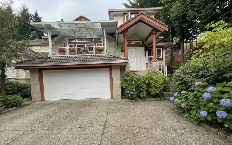 159* Plateau Crescent