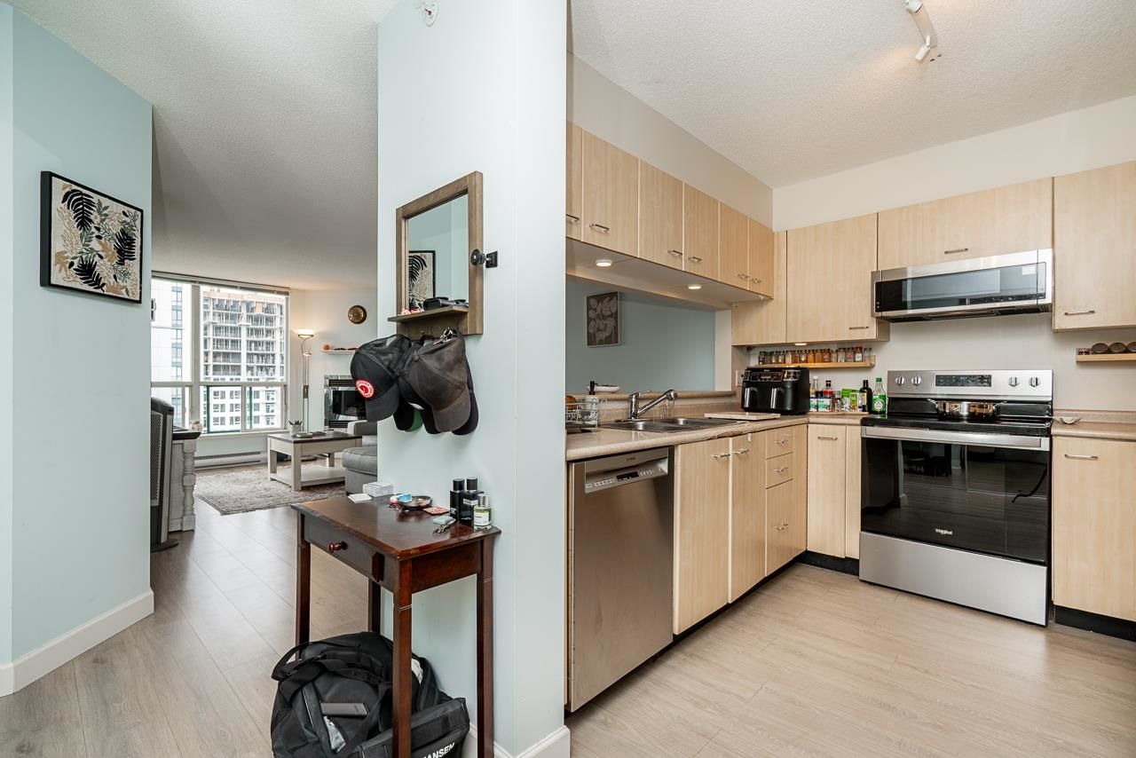Listing Image 9