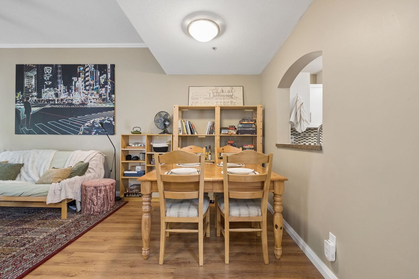 Listing Image 16